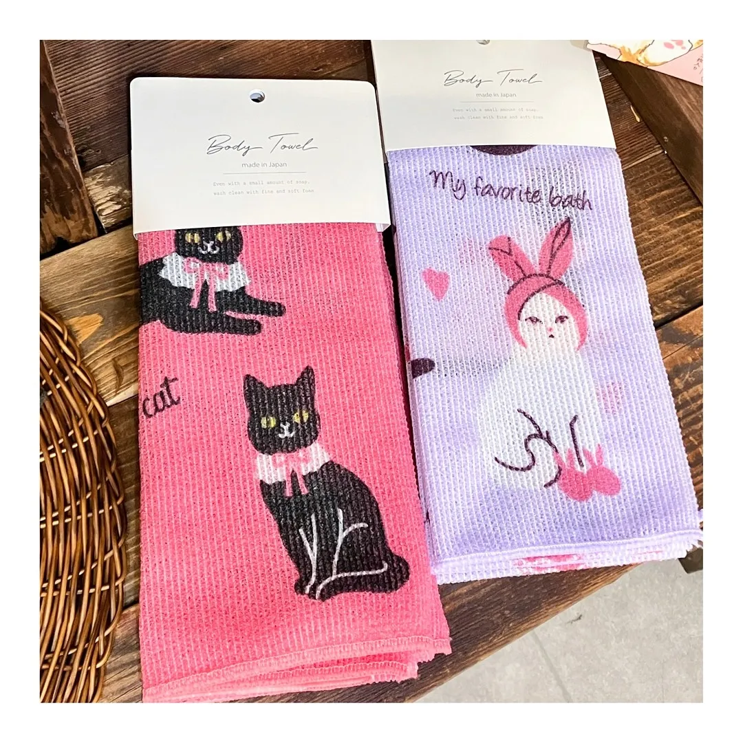 お風呂部屋におすすめ、猫モチーフのナイロンボディタオルです。